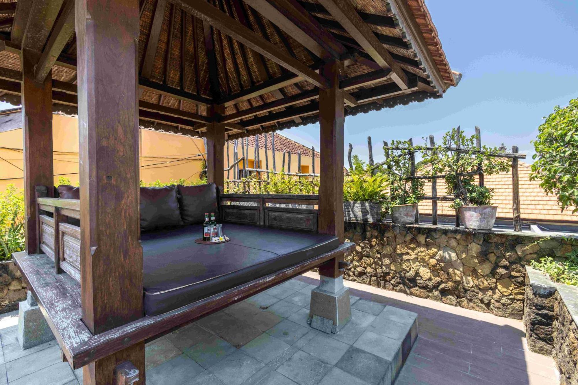 Villa Nesanur - Comfortable & Spacious Beachside Sanur Extérieur photo