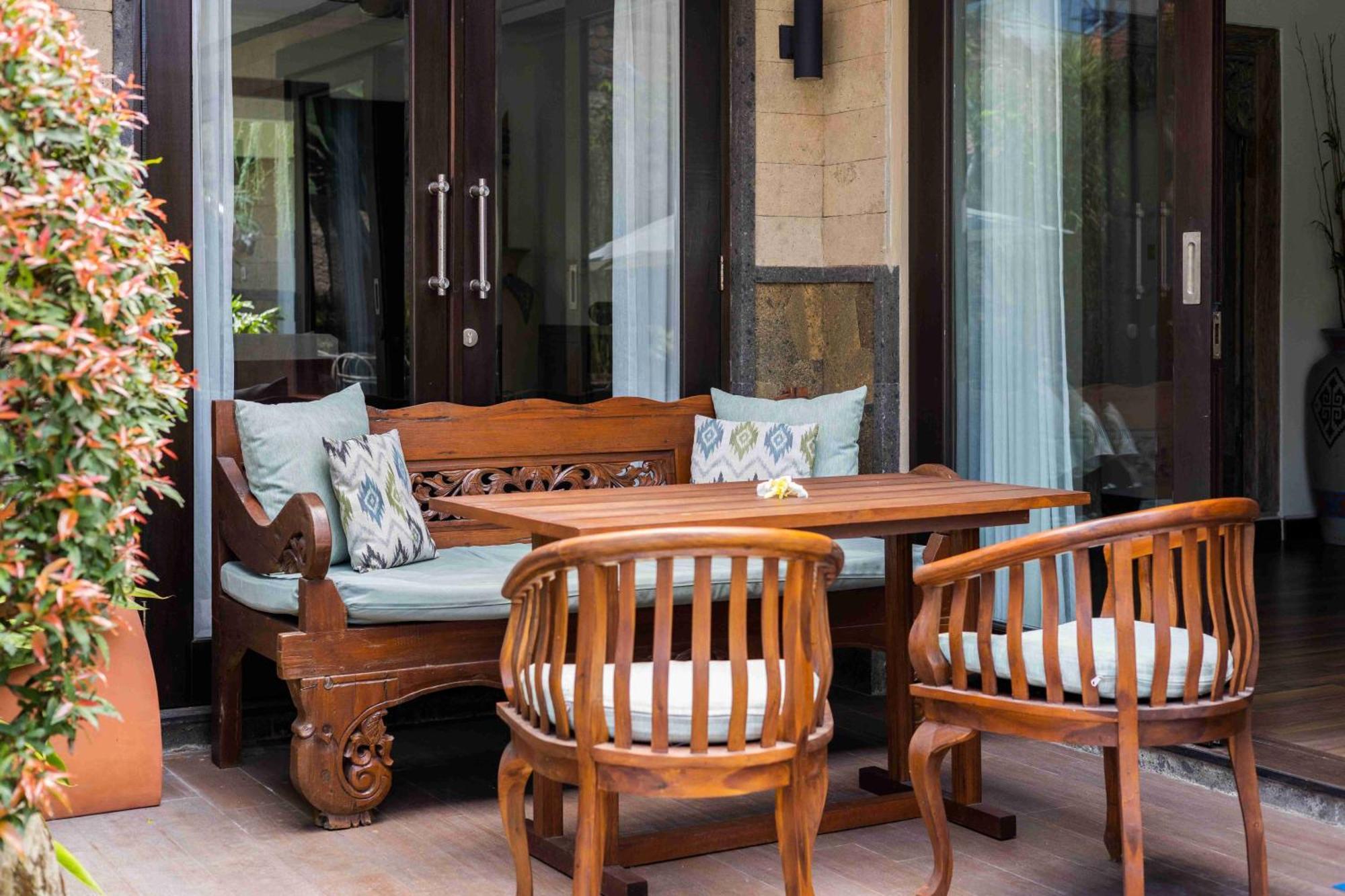 Villa Nesanur - Comfortable & Spacious Beachside Sanur Extérieur photo
