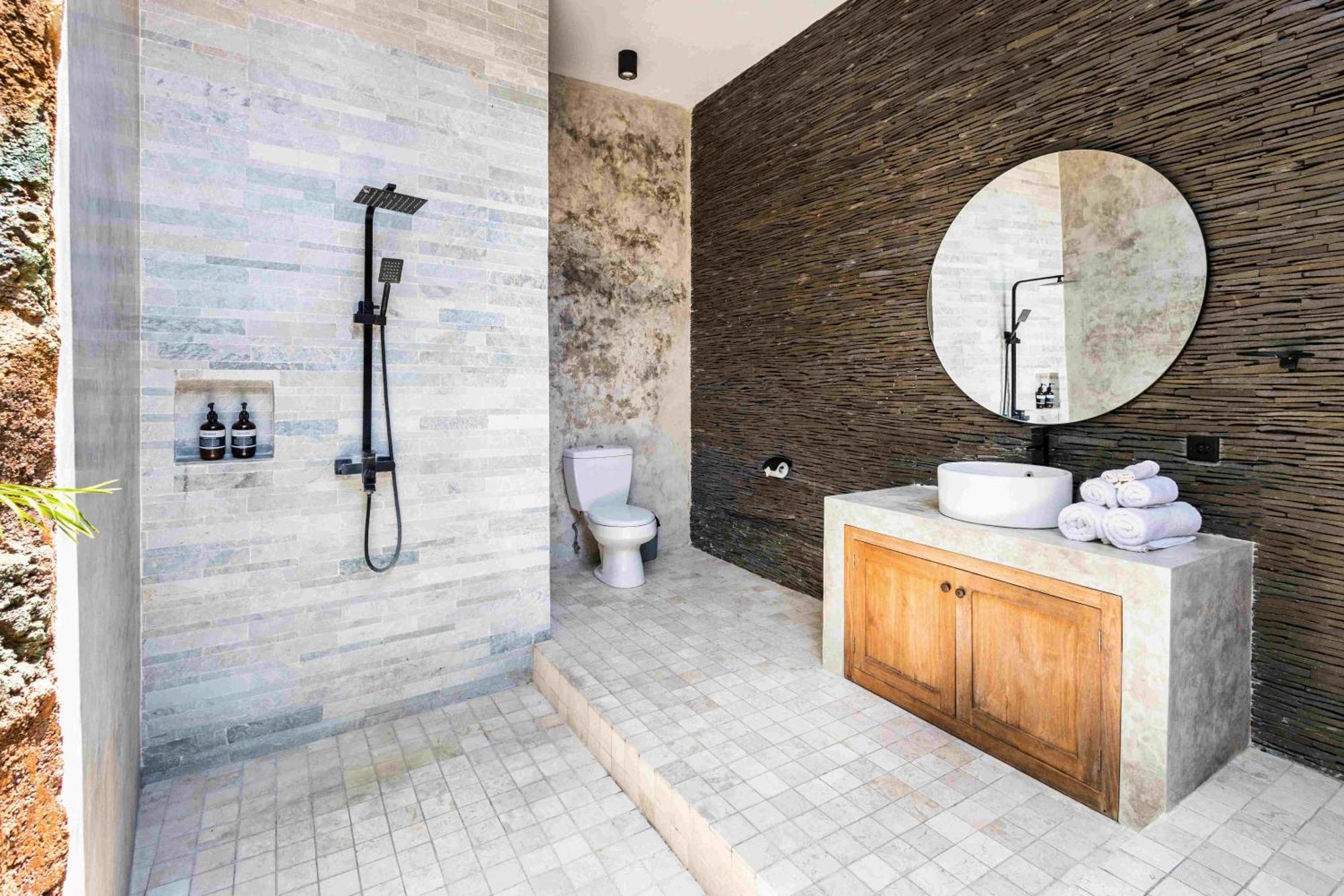 Villa Nesanur - Comfortable & Spacious Beachside Sanur Extérieur photo